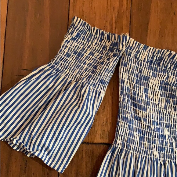 Forever21 off the should dress - Picture 3 of 4